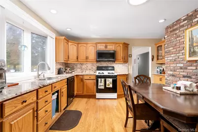 4 Hampton Harbor Lane, Hampton Bays, NY 11946 - Photo 16