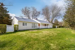 4 Hampton Harbor Ln, Hampton Bays, NY 11946 - Photo 2