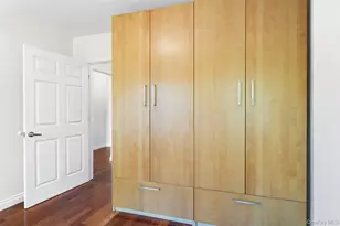 71-19 162nd St, Fresh Meadows, NY 11365 - Photo 6