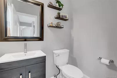 24 Allyson Place, East Setauket, NY 11733 - Photo 16