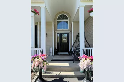 39 Sherwood Drive, Shoreham, NY 11786 - Photo 4