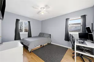 189 Marilynn St, East Islip, NY 11730 - Photo 26