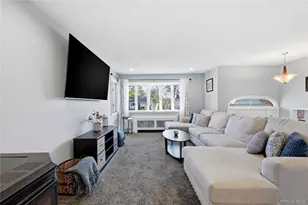 189 Marilynn St, East Islip, NY 11730 - Photo 20