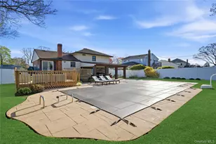 189 Marilynn St, East Islip, NY 11730 - Photo 30
