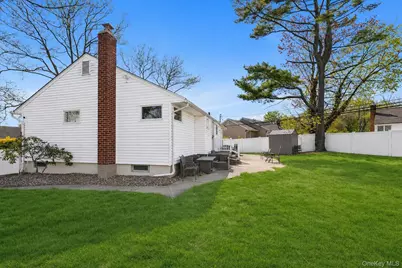26 Sheridan Street, Old Bethpage, NY 11804 - Photo 8