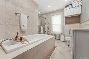 76 Washington Ave, Brentwood, NY 11717 - Photo 14
