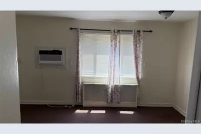 7442 260th Street #30G22, Glen Oaks, NY 11004 - Photo 10
