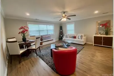 219 Adams Way #219, Sayville, NY 11782 - Photo 6