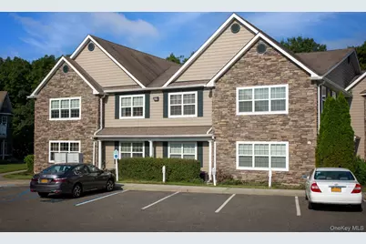 219 Adams Way #219, Sayville, NY 11782 - Photo 2