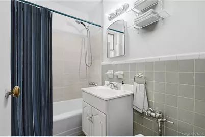 7445 Yellowstone Boulevard #6F, Rego Park, NY 11374 - Photo 10