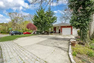 2771 Pond Rd, Ronkonkoma, NY 11779 - Photo 22