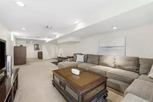 35 Mayer Dr, Suffern, NY 10901 - Photo 22
