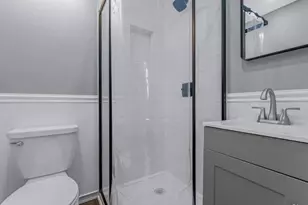 6 E Barclay St, Hicksville, NY 11801 - Photo 4