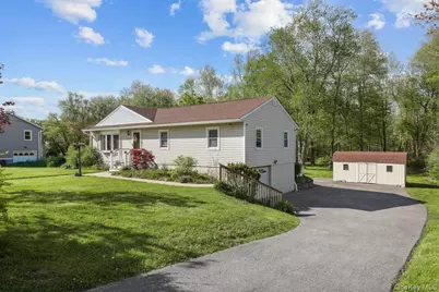 18 Scott Drive, Wappingers Falls, NY 12590 - Photo 2
