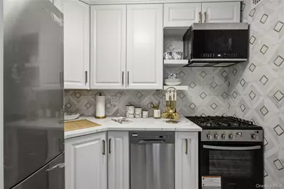 100 Diplomat Drive #7J, Mount Kisco, NY 10549 - Photo 8