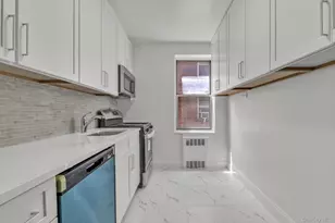 67-12 Yellowstone Blvd, Forest Hills, NY 11375 - Photo 10