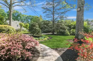 194 Huntington Bay Rd, Huntington, NY 11743 - Photo 14