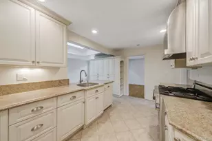 194 Huntington Bay Rd, Huntington, NY 11743 - Photo 24