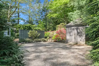 194 Huntington Bay Road, Huntington, NY 11743 - Photo 6