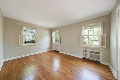 194 Huntington Bay Road, Huntington, NY 11743 - Photo 32
