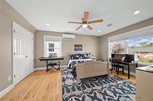 35 Martin, Westbury, NY 11590 - Photo 14