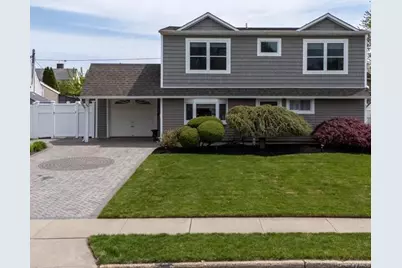 35 Martin, Westbury, NY 11590 - Photo 2
