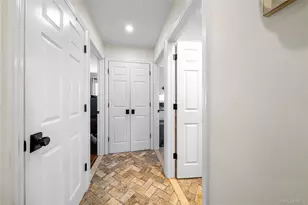 35 Martin, Westbury, NY 11590 - Photo 8
