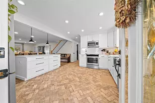 35 Martin, Westbury, NY 11590 - Photo 4
