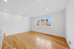 278 Balcom Ave, Bronx, NY 10465 - Photo 14