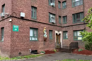 1925 McGraw Ave, Bronx, NY 10462 - Photo 2