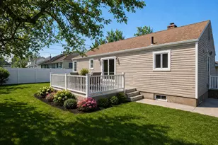 695 Doblin St, Elmont, NY 11003 - Photo 24