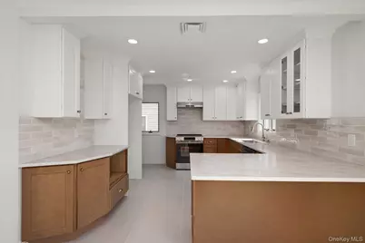 695 Doblin Street, Elmont, NY 11003 - Photo 6