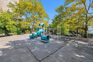 555 Kappock St, Bronx, NY 10463 - Photo 16