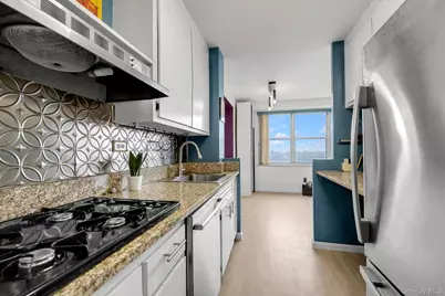 555 Kappock Street #26U, Bronx, NY 10463 - Photo 2