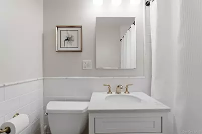 828 Pelhamdale Avenue #3j, New Rochelle, NY 10801 - Photo 12