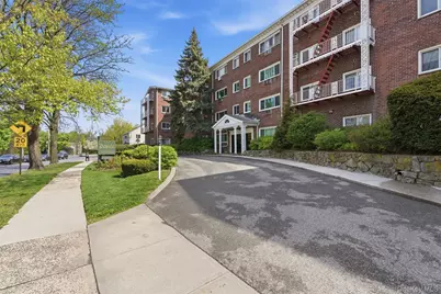 828 Pelhamdale Avenue #3j, New Rochelle, NY 10801 - Photo 16