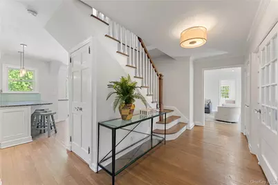 33 Byron Lane, Larchmont, NY 10538 - Photo 2