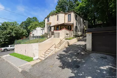 61 Continental Place, Glen Cove, NY 11542 - Photo 2
