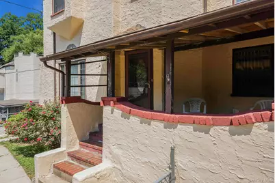 61 Continental Place, Glen Cove, NY 11542 - Photo 4