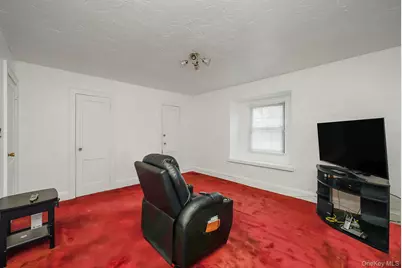 61 Continental Place, Glen Cove, NY 11542 - Photo 16