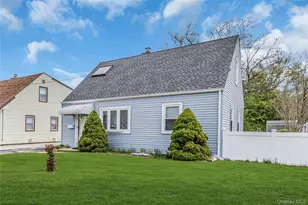 97 Horton Rd, Valley Stream, NY 11581 - Photo 2