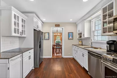 54 Seneca Avenue, White Plains, NY 10603 - Photo 12