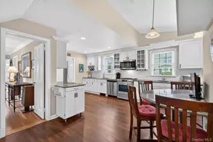 54 Seneca Ave, White Plains, NY 10603 - Photo 20