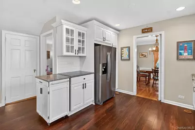 54 Seneca Avenue, White Plains, NY 10603 - Photo 14