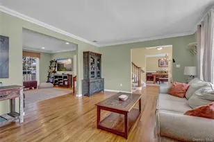 18 Hampton Rd, Lynbrook, NY 11563 - Photo 14