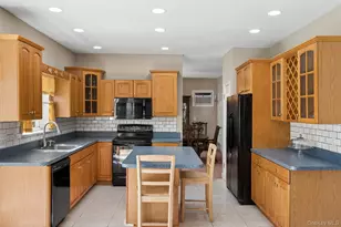 17 Egret Way, Center Moriches, NY 11934 - Photo 6