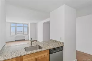 40-26 College Point Blvd, Flushing, NY 11354 - Photo 4