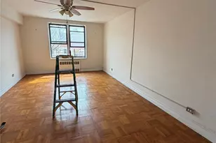 88-30 182nd St, Hollis, NY 11423 - Photo 4