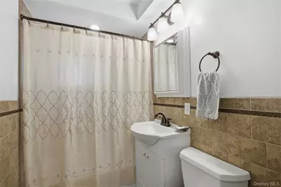 42 Saddler Lane, Levittown, NY 11756 - Photo 12