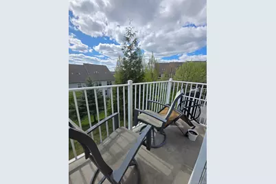 913 Hawthorn Way, New Windsor, NY 12553 - Photo 2